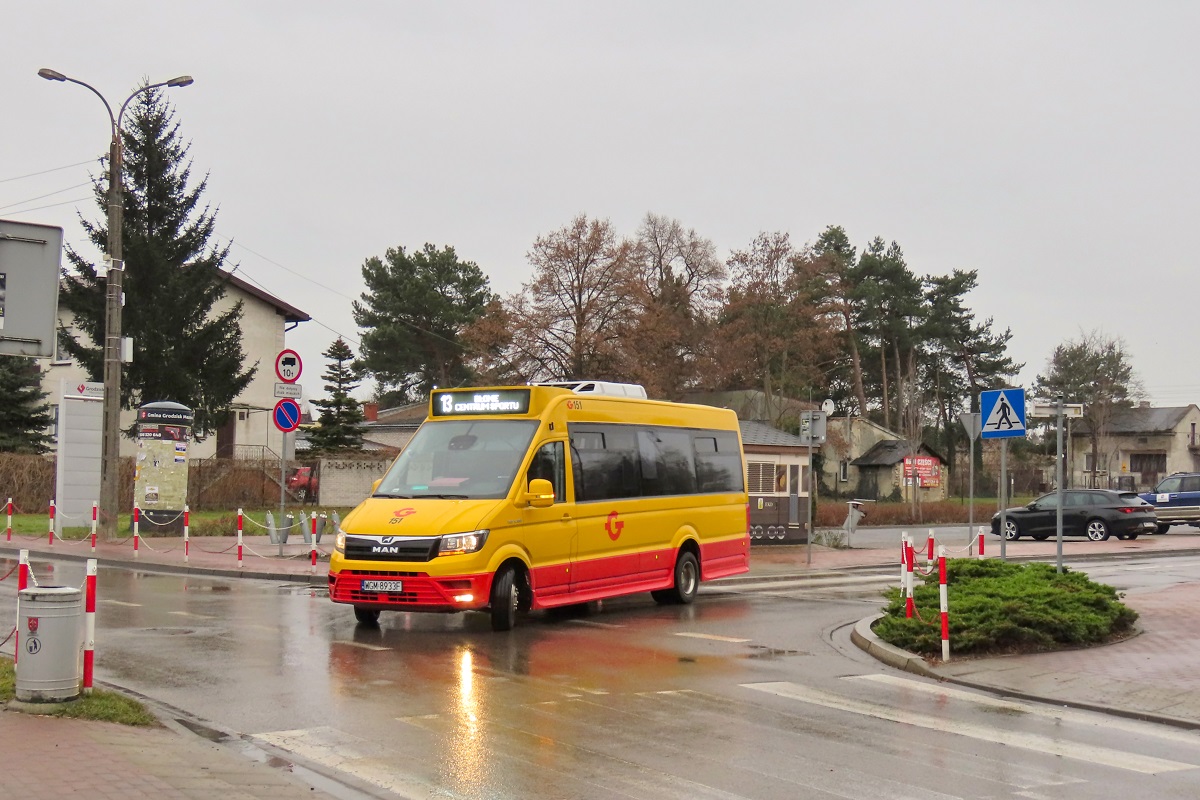 151 (22007)
MAN jedzie jako kurs 303 linii numer 13: Grodzisk Maz. Szpital (10:05)-BĹonie Centrum Sportu (10:54). Pozdrowienia dla Kierowcy!
