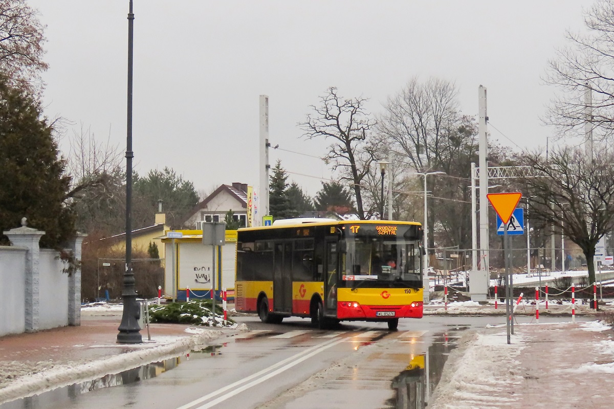 150 (22033)
ZAZ jedzie jako kurs 407 linii numer 17: BrwinĂłw Rynek (12:10)-Grodzisk Maz. Szpital (12:53). 
Dotychczas numer 150 GPA miaĹ przydzielony ZAZ 60015 jednak z powodu powaĹźnej awarii wĂłz odstawiono i przeznaczono na dawcÄ czÄĹci dla innych ZAZ-Ăłw. 
