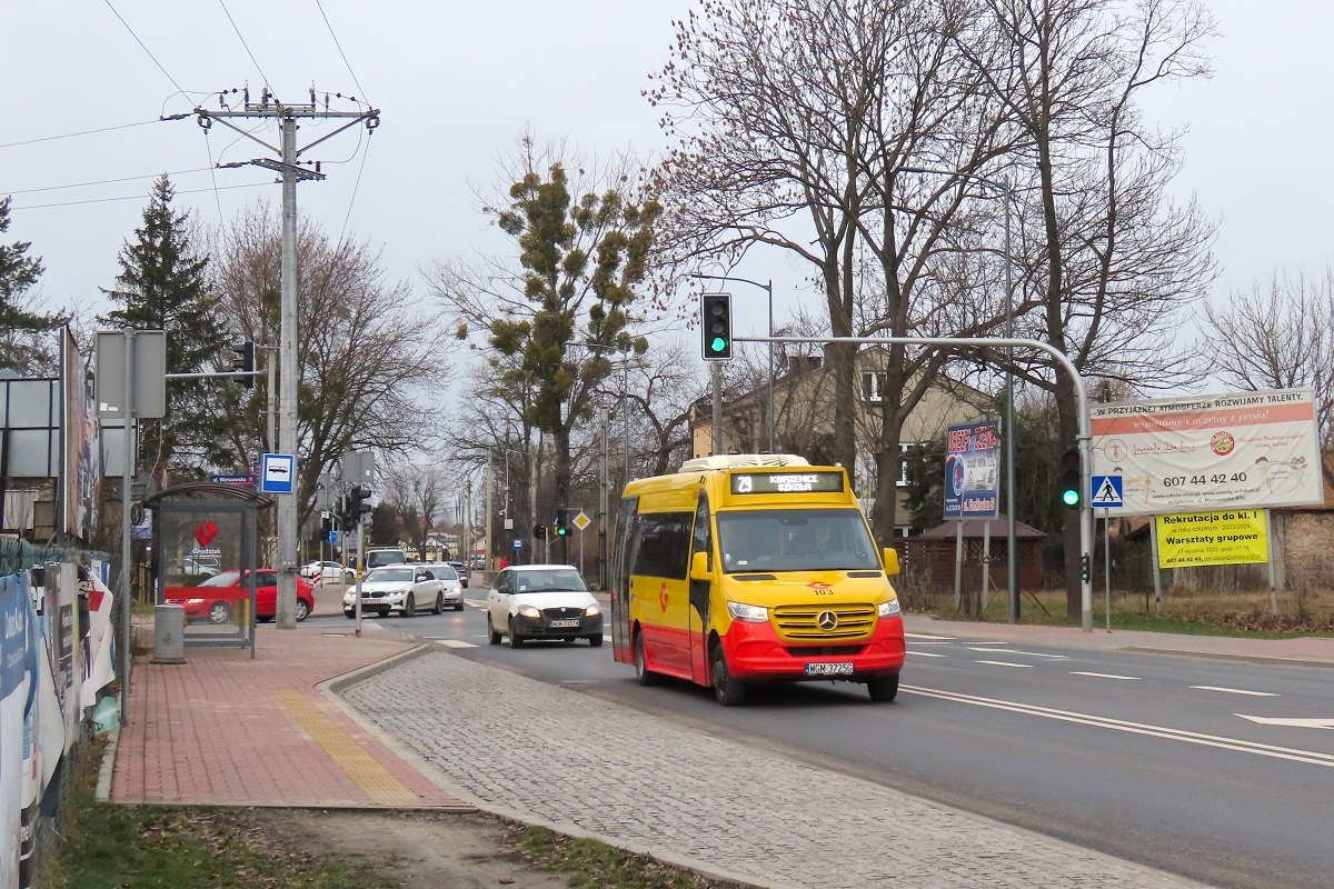 103 (22021)
Sprinter mija przystanek âGrodzisk Maz. Piaskowa 02â jako kurs 107 linii numer 29: Grodzisk Maz. Szpital (10:44)-KsiÄĹźenice SzkoĹa (11:39). Pozdrowienia dla Kierowcy! 
