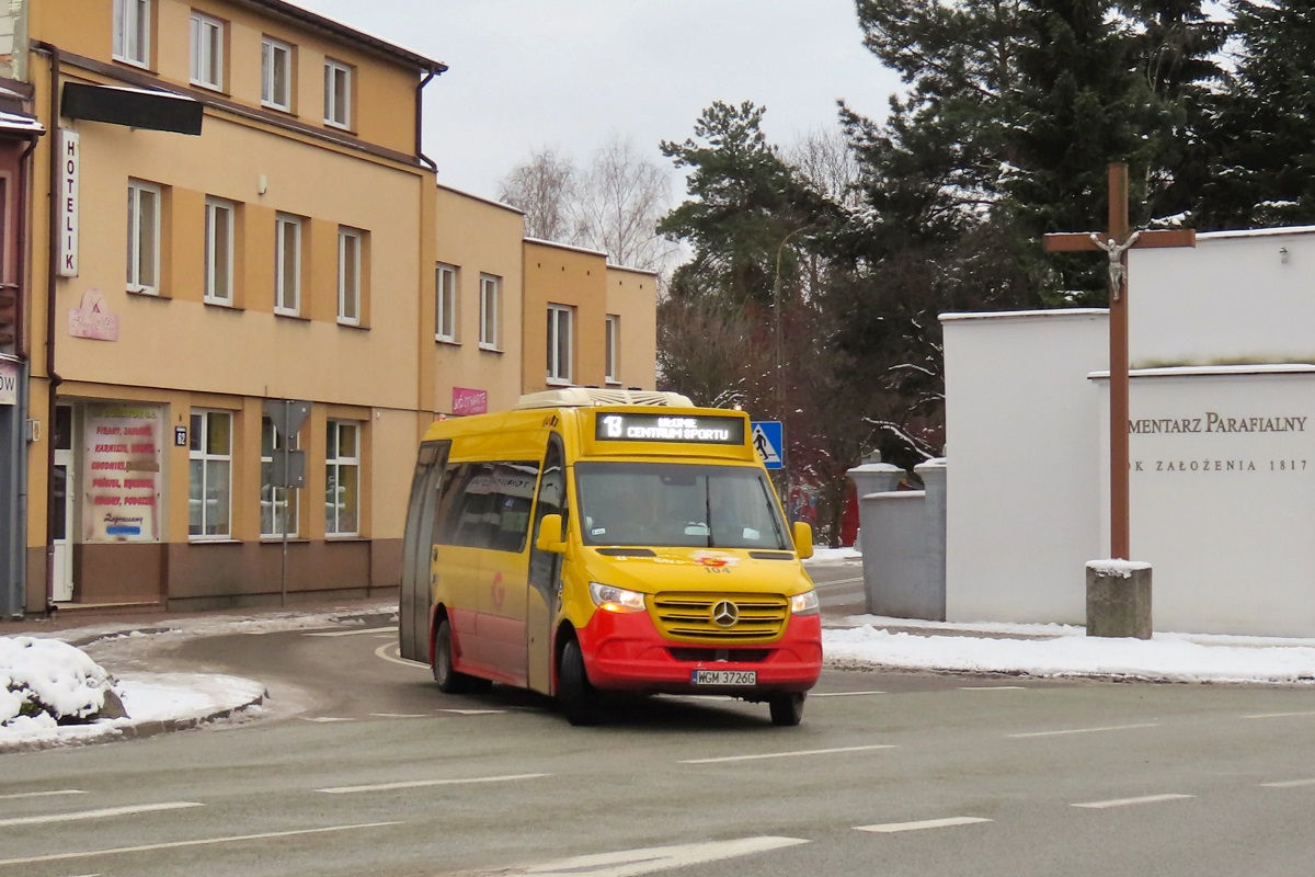 104 (22009)
Sprinter jedzie jako kurs 305 linii numer 13: Grodzisk Maz. Szpital (14:05)-BĹonie Centrum Sportu (14:54). 
Słowa kluczowe: zima