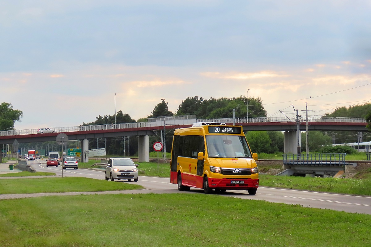 110 (21073)
MAN jedzie jako kurs â113â linii numer 20 â Kaski DwĂłr (16:55)-Grodzisk Maz. Szpital (17:42). 

