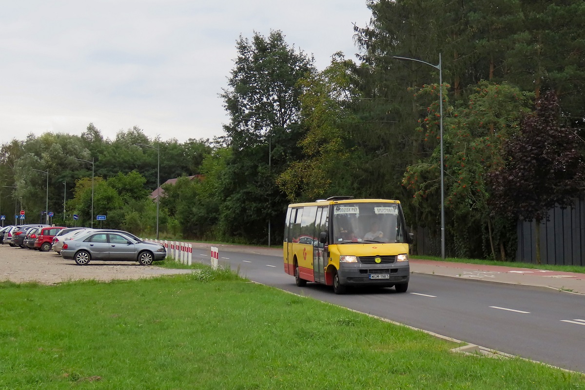 50017
ProCity jedzie jako kurs â15â linii podmiejskiej â Grodzisk Maz. Dw. PKP (15:20)-MszczonĂłw Rynek (16:00). 
Obecnie na sieci GPA, ProCity moĹźna spotkaÄ tylko w awaryjnych sytuacjach w zwiÄzku z czym dostaĹy one nowe zadania jak obsĹuga linii podmiejskich PKS Grodzisk np. Grodzisk Mazowiecki-MszczonĂłw czy BĹonie-Warszawa. 
