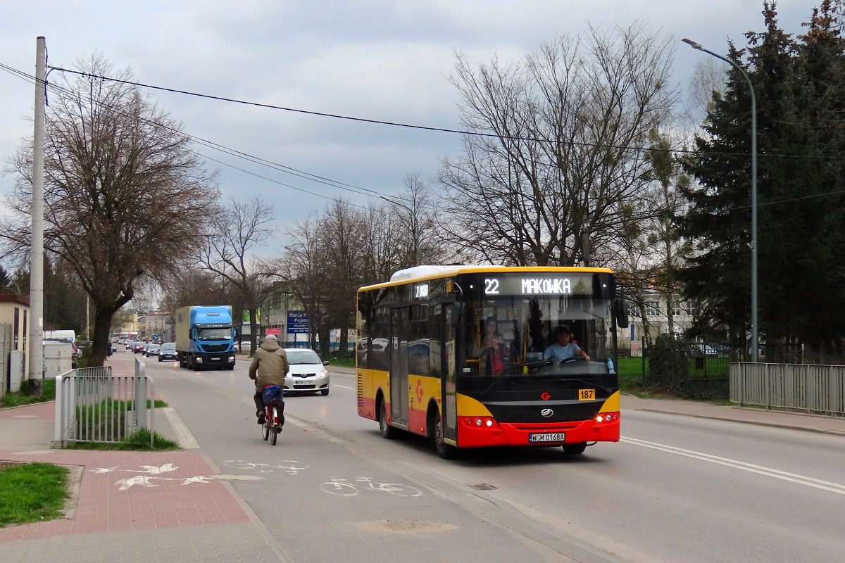 187 (20148)
ZAZ jedzie jako kurs 113 linii numer 22: Grodzisk Maz. Dw. PKP (15:50)-MakĂłwka Lukrecji (16:10). Pozdrowienia dla Kierowcy!
