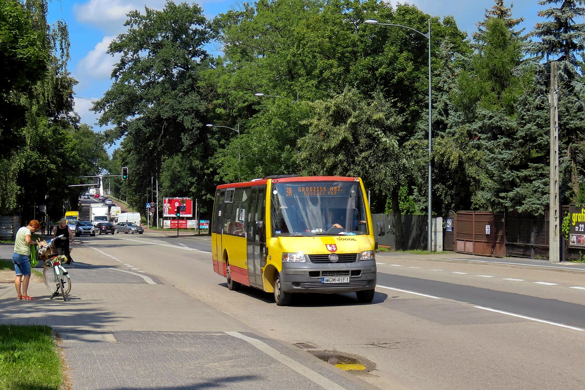 50006
ProCity jedzie jako kurs â5551â linii numer 3 â KĹudno Nowe PÄtla (12:30)-Grodzisk Maz. Dw. PKP (12:58). 
