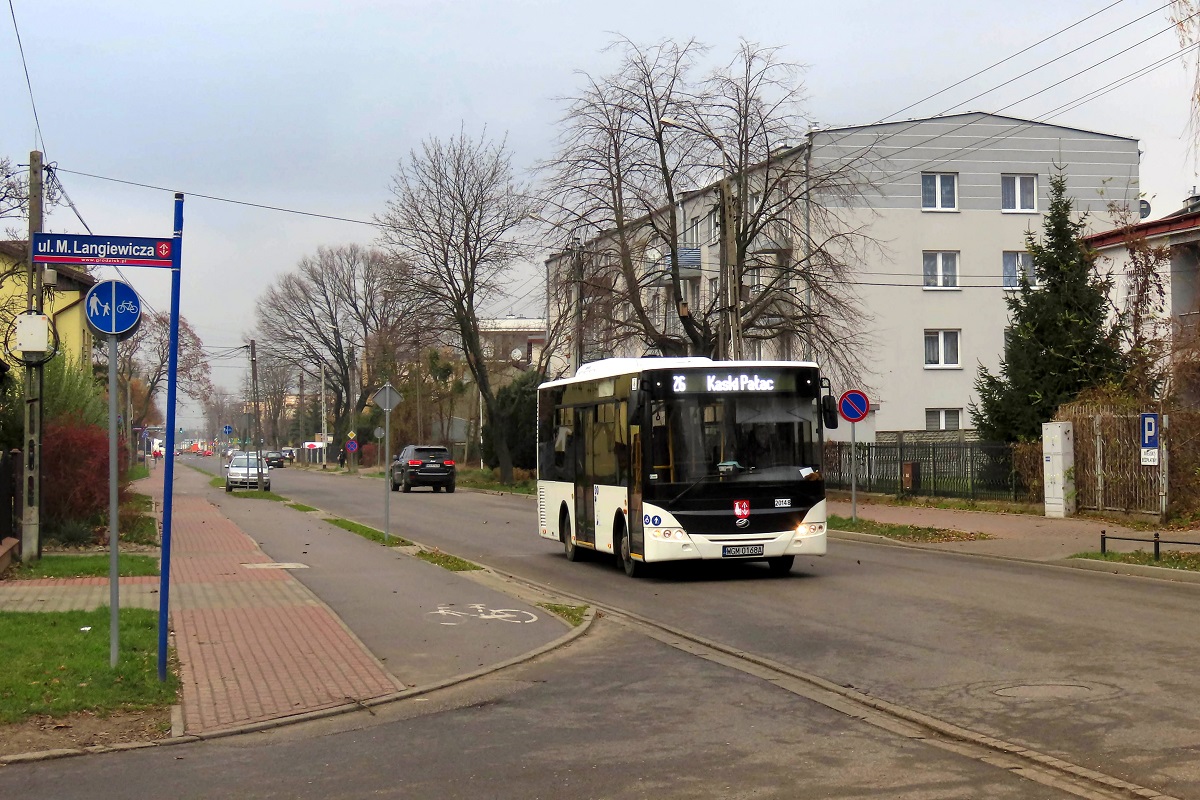 20148
ZAZ jedzie jako kurs linii numer 26 â Grodzisk Maz. Dw. PKP (12:25)-Kaski PaĹac (13:16). 
Jest to zapewne jeden z ZAZ-Ăłw zakupionych z myĹlÄ o kontrakcie w ElblÄgu lub na podwarszawskie L-ki, tymczasowo jednak zostaĹ skierowany na linie powiatowe w Grodzisku. Zakupiony w tym samym czasie ZAZ A10 #20149 jeĹşdzi zaĹ zastÄpczo w Pruszkowie za rozbitego ZAZ-a 20112.


