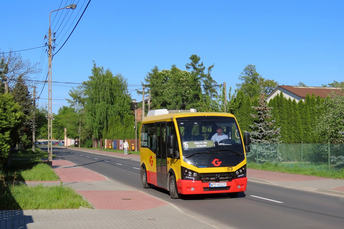 173 (23033)
Karsan jedzie jako kurs 112 linii numer 15: MilanĂłwek Kazimierzowska WKD (16:50)-Grodzisk Maz. Zachodnia (17:19)-MilanĂłwek Kazimierzowska WKD (17:47). 
