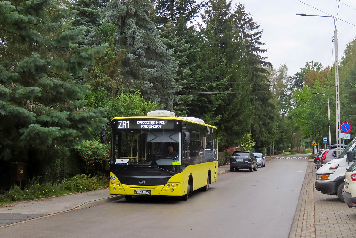 22093
ZAZ w trakcie przejazdu technicznego z grodziskiej zajezdni PKS Grodzisk na przystanek âWKD Podkowa LeĹna GĹĂłwnaâ gdzie wraz z Iveco Crosswayem 12 LE #WWL 0549R pojadÄ jako kurs â5113â linii ZKA WKD ZA1 â Podkowa LeĹna GĹĂłwna (15:06)-Grodzisk Mazowiecki RadoĹska (15:45). Pozdrowienia dla Kierowcy!
Słowa kluczowe: ZaWKD