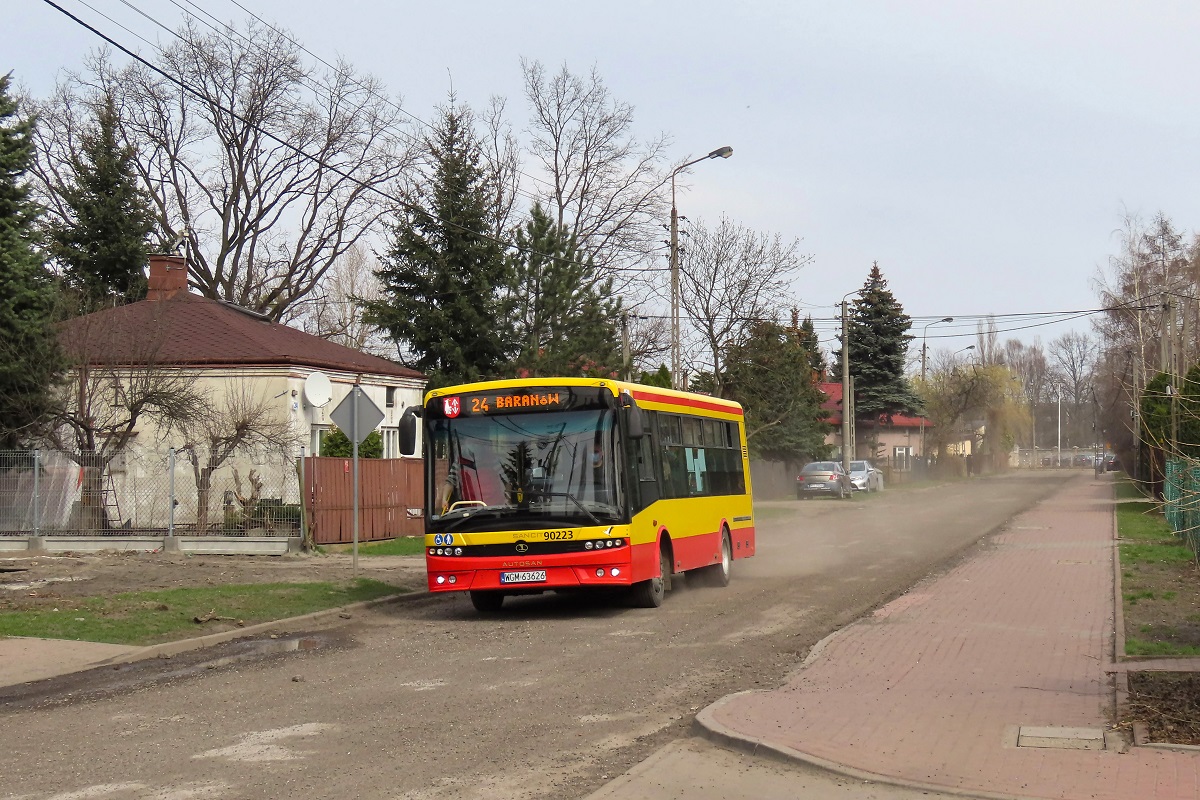 90223
SanCity jedzie jako kurs linii numer 24 â Radonie PÄtla (13:20)-BaranĂłw PÄtla SzkoĹa (14:09). 

