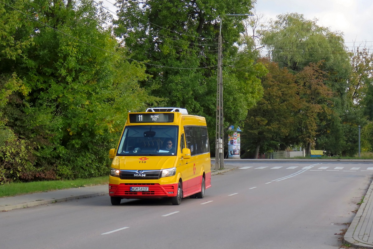 110 (21073)
MAN jedzie jako kurs â205â linii numer 11 â BĹonie PKP (12:20)-Wola Ĺuszczewska (12:44)-BĹonie PKP (13:04). 
