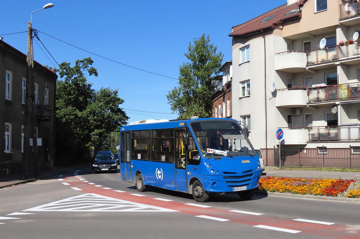 20141
Kapena jedzie jako kurs linii numer B10 â Moszna Park Logistyczny (9:59)-PruszkĂłw Elektrownia (10:19)-Moszna Park Logistyczny (10:43). 
Słowa kluczowe: DziwadĹo