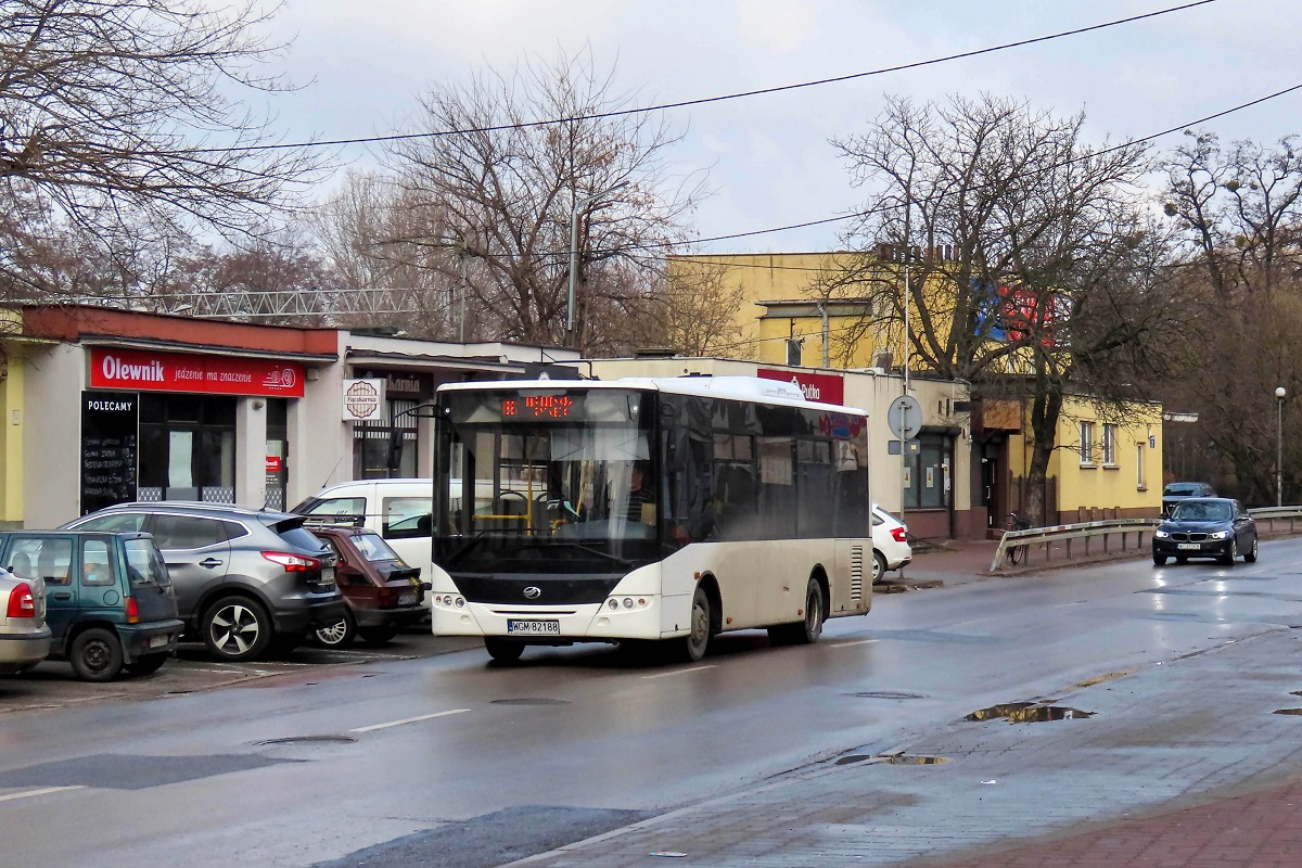 90234
ZAZ zbliĹźa siÄ do przystanku poczÄtkowego gdzie zacznie kurs linii numer B6 â PKP PruszkĂłw (13:25)-BrwinĂłw Rynek (13:43). 
