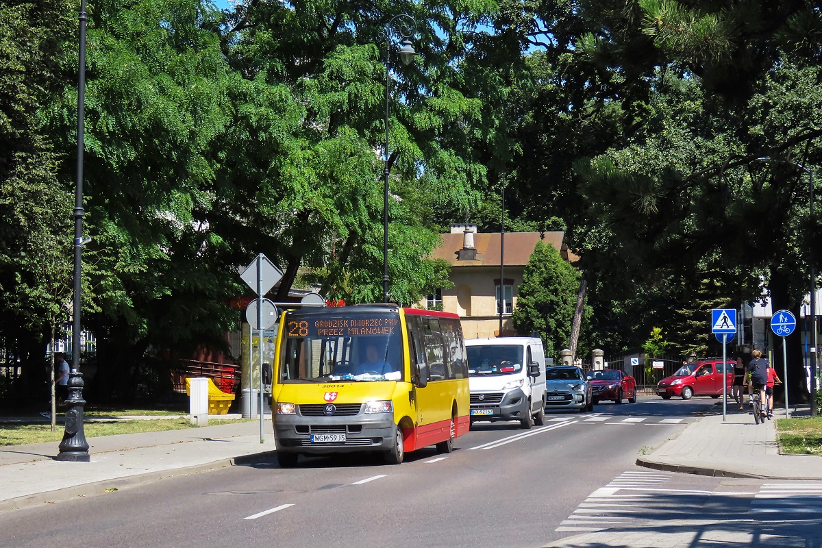 30014
ProCity jedzie jako opĂłĹşniony o ponad 10 minut kurs linii numer 28 â Grodzisk Maz. Dw. PKP (12:05)-MakĂłwka (12:24)-Grodzisk Maz. Dw. PKP (12:57)-MilanĂłwek Mifam/Tesco (13:08)-Grodzisk Maz. Dw. PKP (13:18). 
