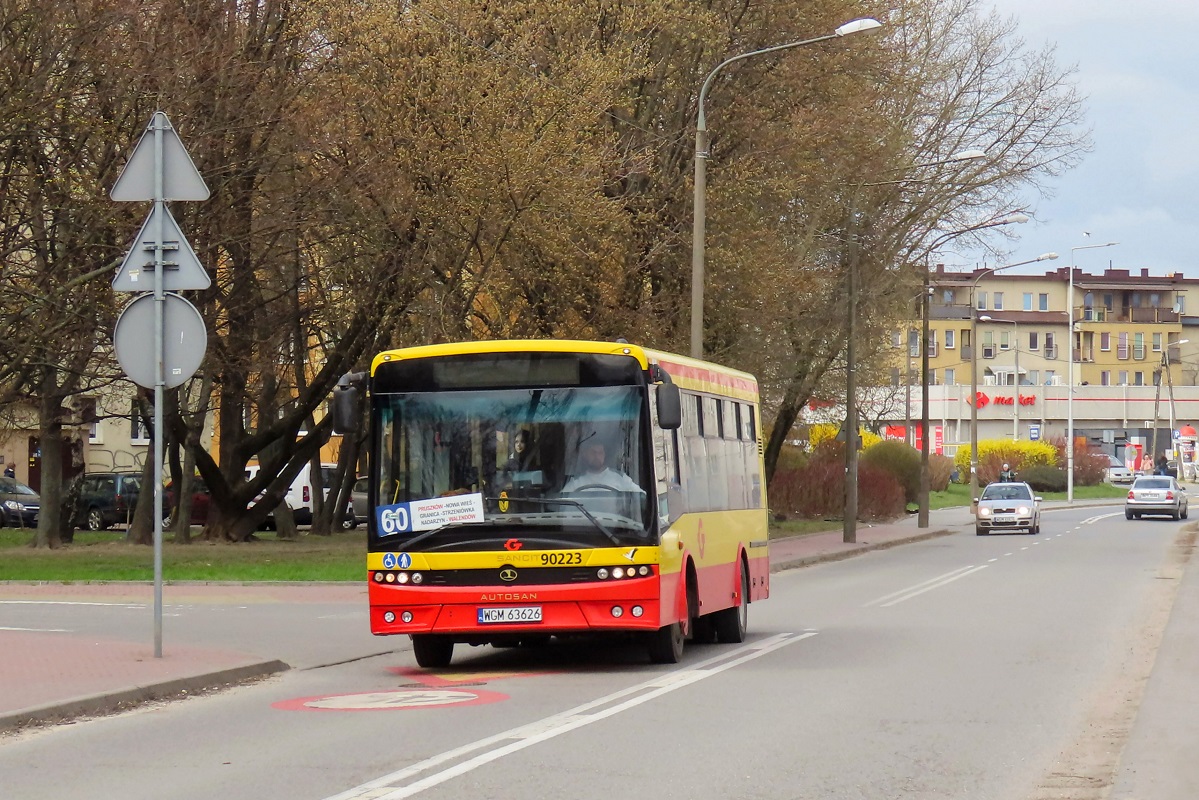 90223
SanCity jedzie jako kurs â404â linii numer 60 â PKP PruszkĂłw (13:05)-WalendĂłw (13:43). Pozdrowienia dla Kierowcy! 
