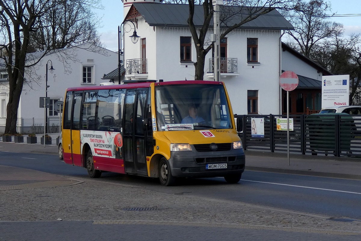 40053
ProCity jedzie w obsĹudze kursu â5559â linii numer 3 w relacji KĹudno Nowe PÄtla (15:00)-SzczÄsne Cmentarz Nowy (16:12). 
