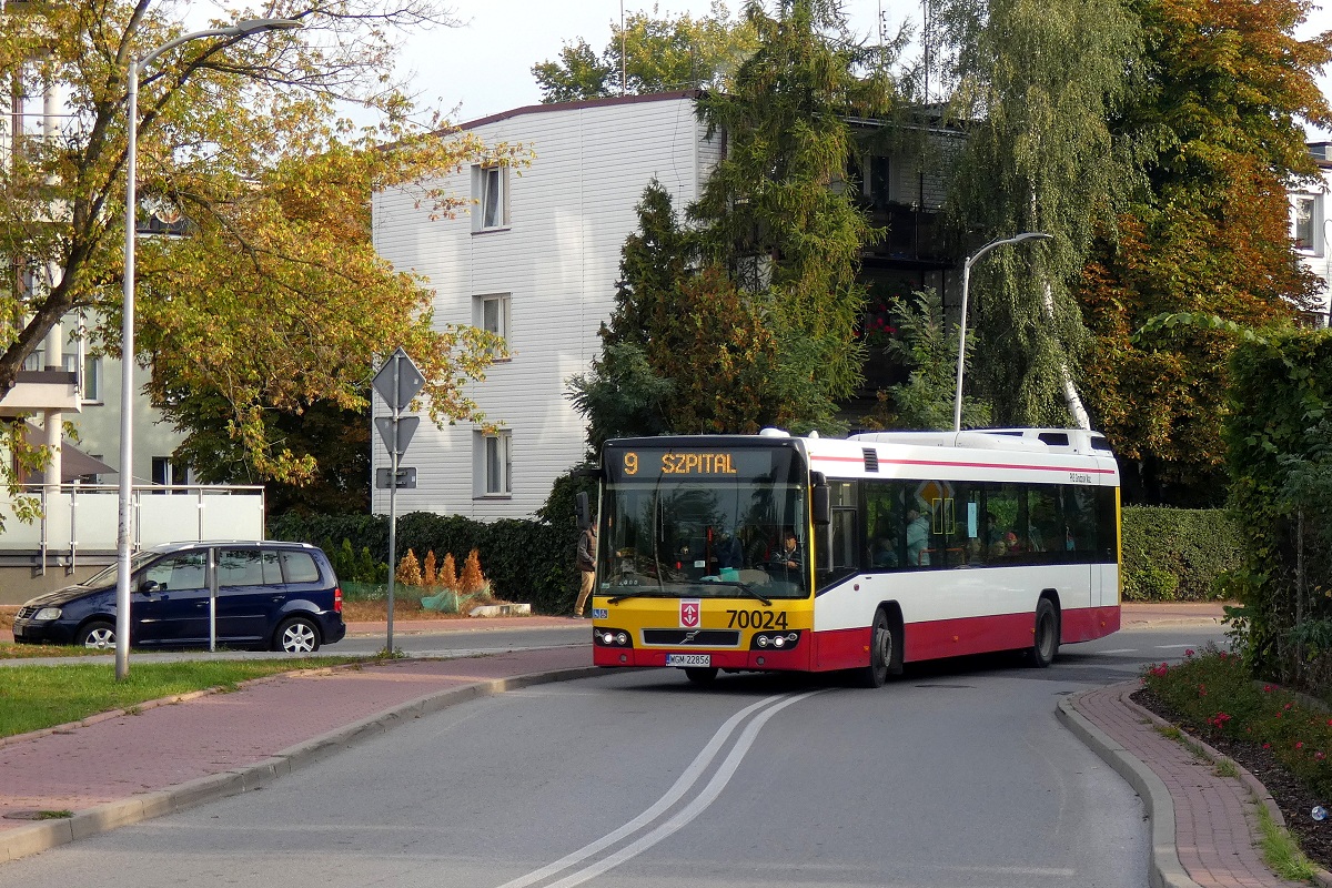 70024
Volvo wykonuje opĂłĹşniony o ok. 10 minut kurs â5303â linii numer 9 w relacji Urszulin PÄtla (7:48)-Grodzisk Maz. Szpital (8:26). 
Słowa kluczowe: DziwadĹo