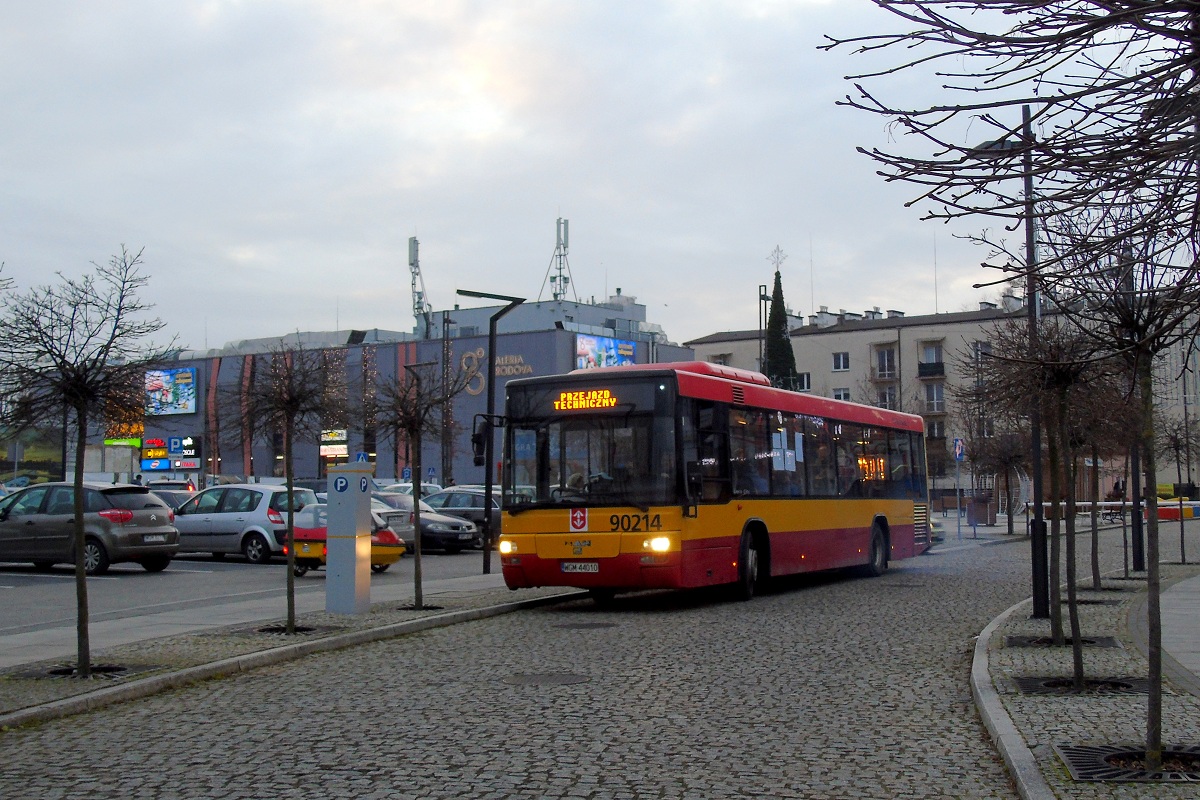 90214
MAN stoi pod grodziskim CK jako wynajem. 
