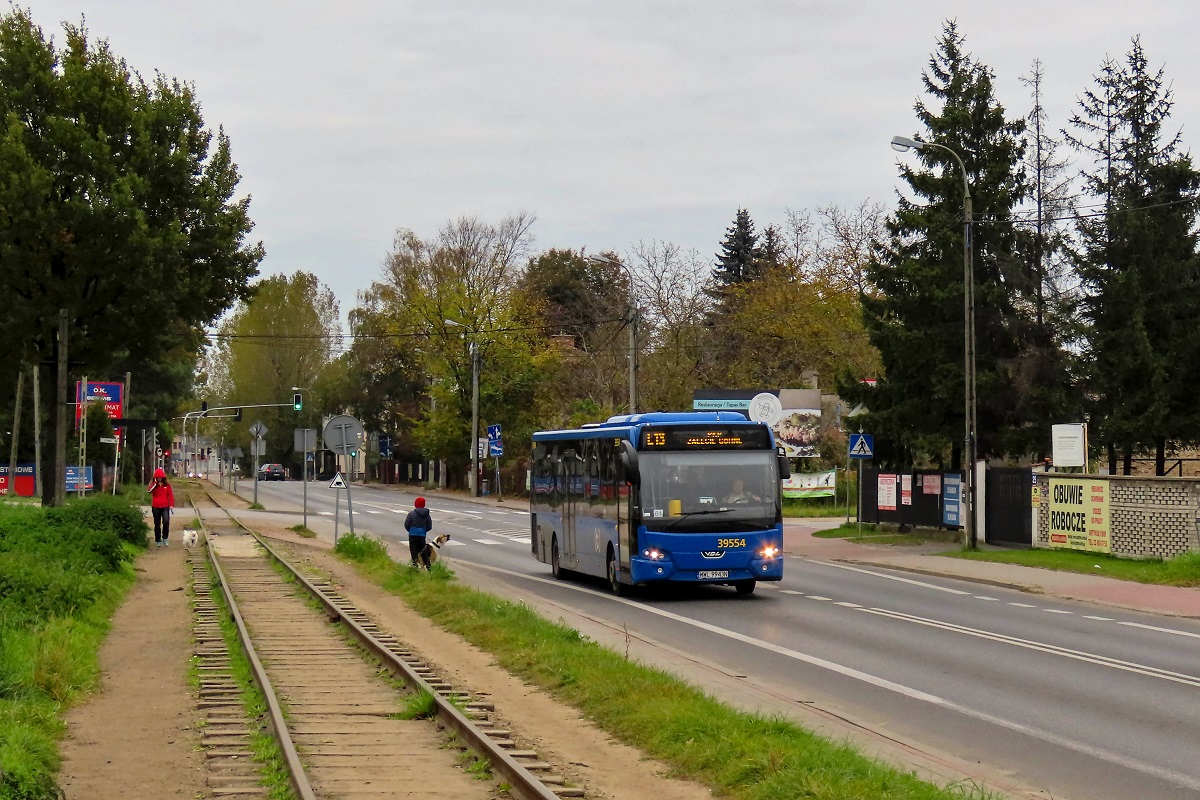 39554
Citea jedzie jako kurs linii numer L13 â Piaseczno UrzÄd Miasta (9:03)-PKP Zalesie GĂłrne (9:30). 
