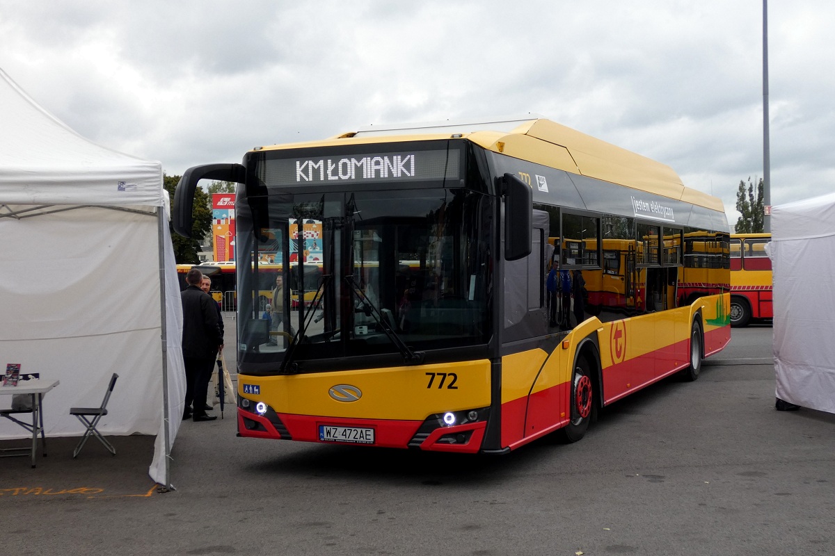 772
Solaris prezentowany przez KMĹ Ĺomianki na terenie zajezdni R-3 Ostrobramska z okazji DTP 2019.
Słowa kluczowe: DTP2019