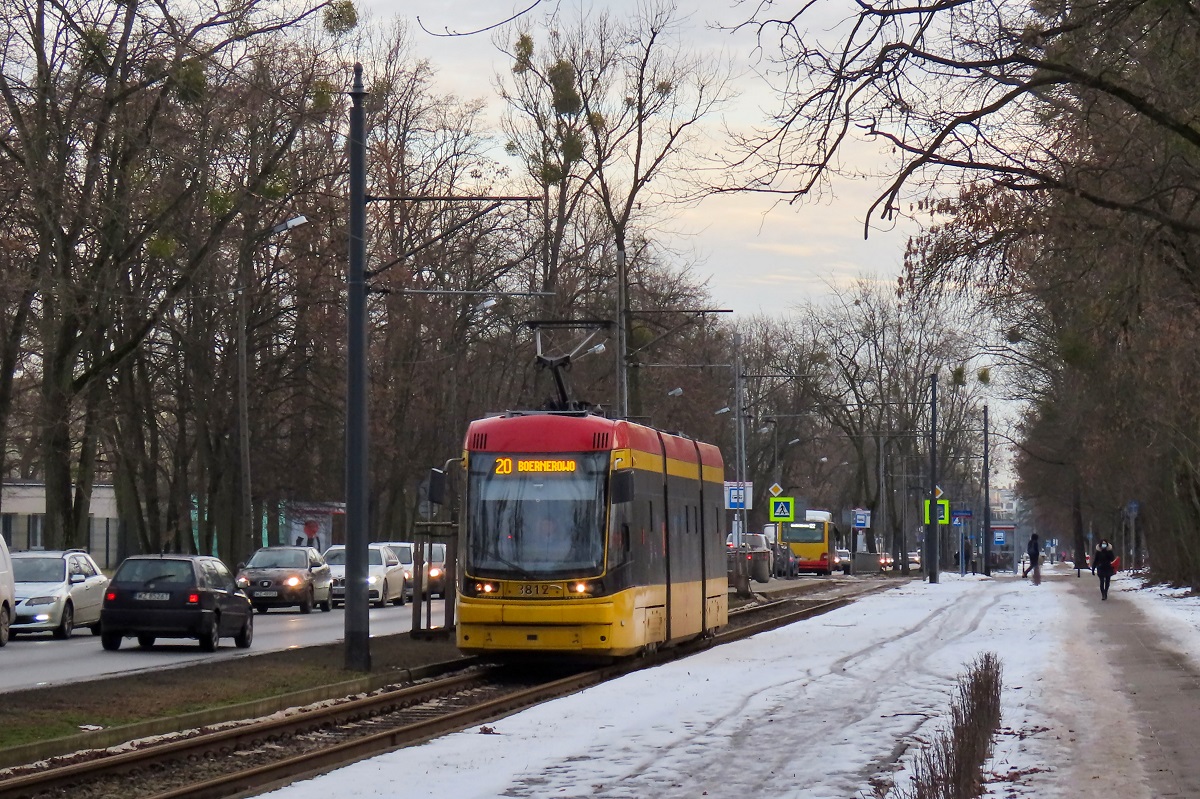 3812
Warszawa, ul. Kaliskiego. Jazz jedzie jako kurs linii numer 20 â ĹťeraĹ FSO (14:28)-Boernerowo (15:21). 
Słowa kluczowe: zima
