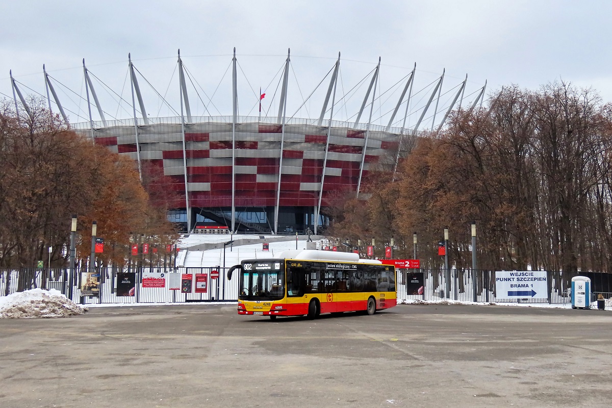 4248
MAN wyrusza z placu jadÄc jako kurs linii numer 902 â Rondo Waszyngtona (13:19)-Metro Stadion Narodowy (13:21). 
Słowa kluczowe: zima