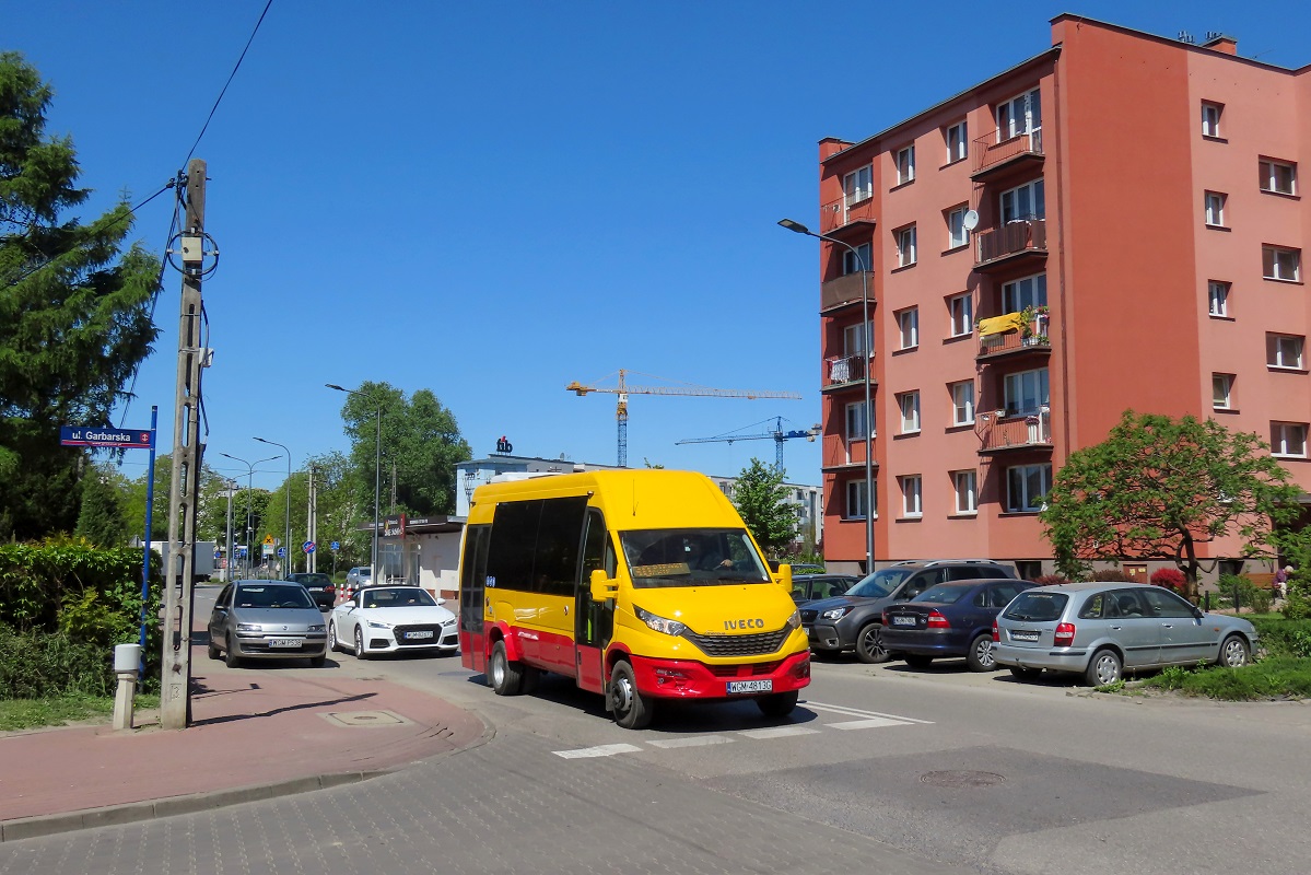 413
Iveco jedzie jako kurs â117â linii numer 30 â Grodzisk Maz. Dw. PKP (11:12)-PieĹki SĹubickie (12:01)-Grodzisk Maz. Dw. PKP (12:41). 
WĂłz otrzymaĹ numer taborowy po wycofanym Autosanie SanCity (ex. A272). 
Słowa kluczowe: objazd