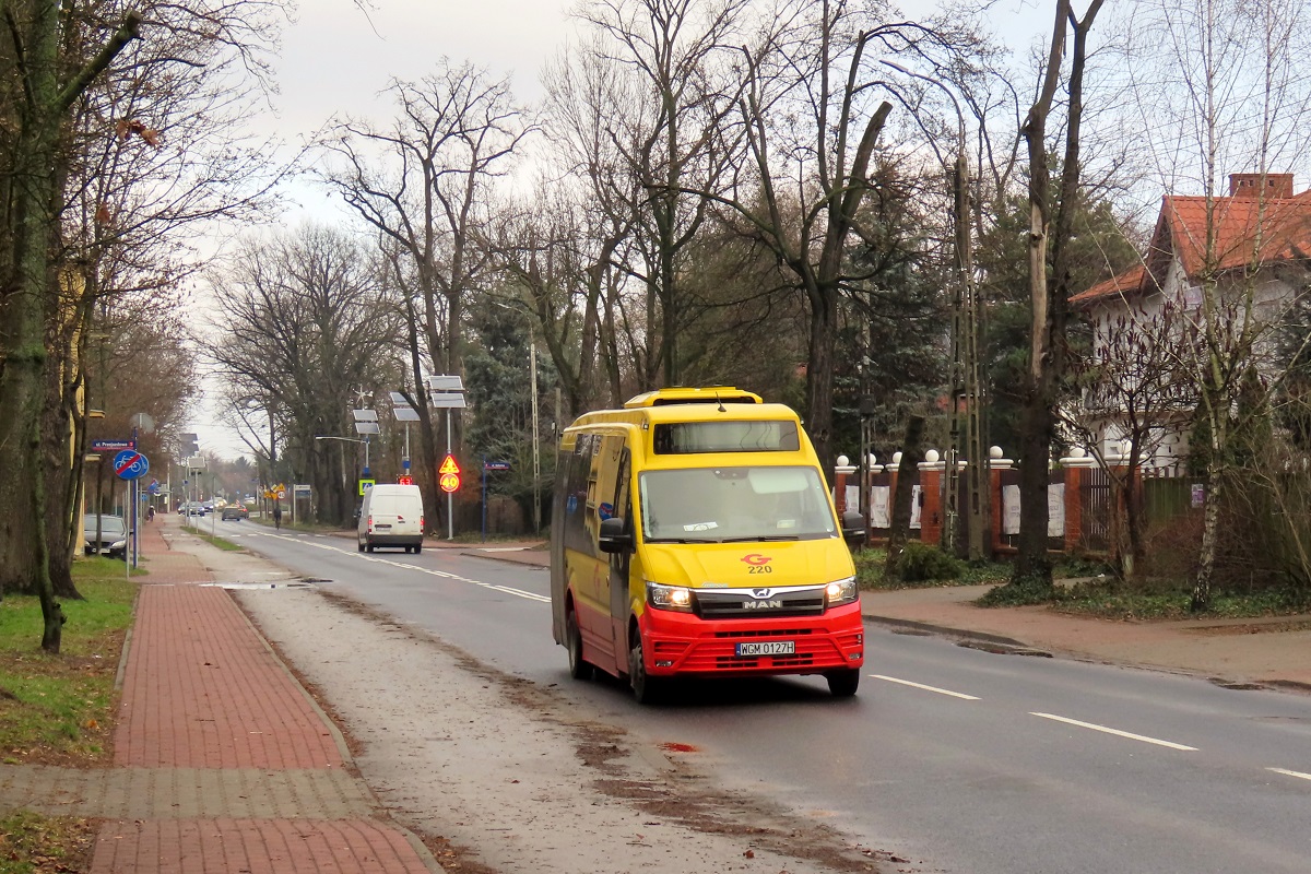 220
MAN jedzie przejazdem technicznym na przystanek âGrodzisk Maz. Dw. PKP 01â gdzie rozpocznie wykonywaÄ kurs 309 linii numer 30: Grodzisk Maz. Dw. PKP (13:12)-PieĹki SĹubickie (14:01)-Grodzisk Maz. Dw. PKP (14:41). 
