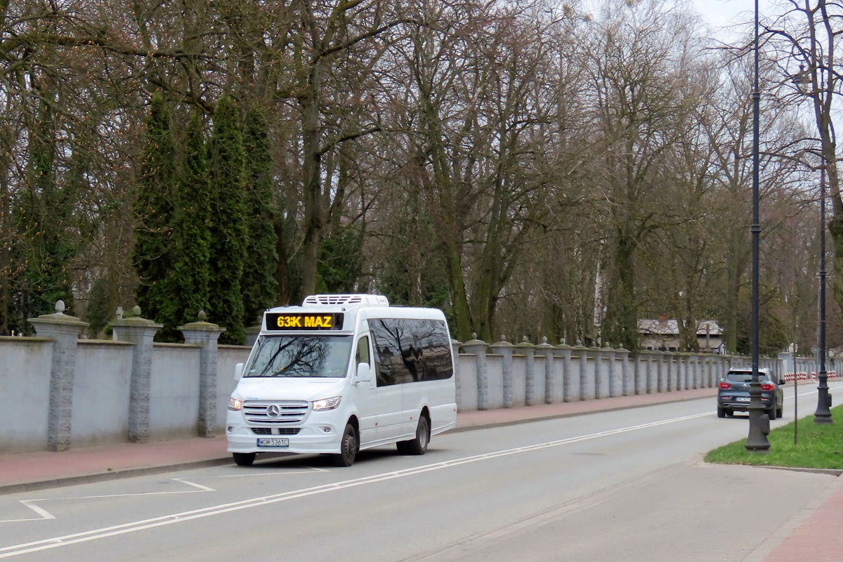WGM 5361C
Sprinter jedzie jako kurs 223 linii numer 63: Warszawa P+R Al. Krakowska (15:45)-Grodzisk Maz. Dw. PKP (16:59). 
