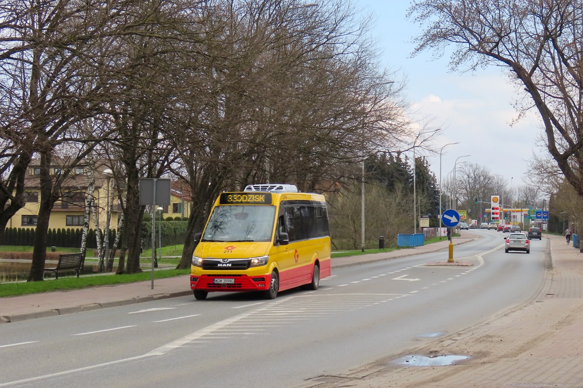 211
MAN jedzie jako kurs 304 linii numer 33: JĂłzefina SzkoĹa (11:35)-Grodzisk Maz. Dw. PKP (12:35). 
