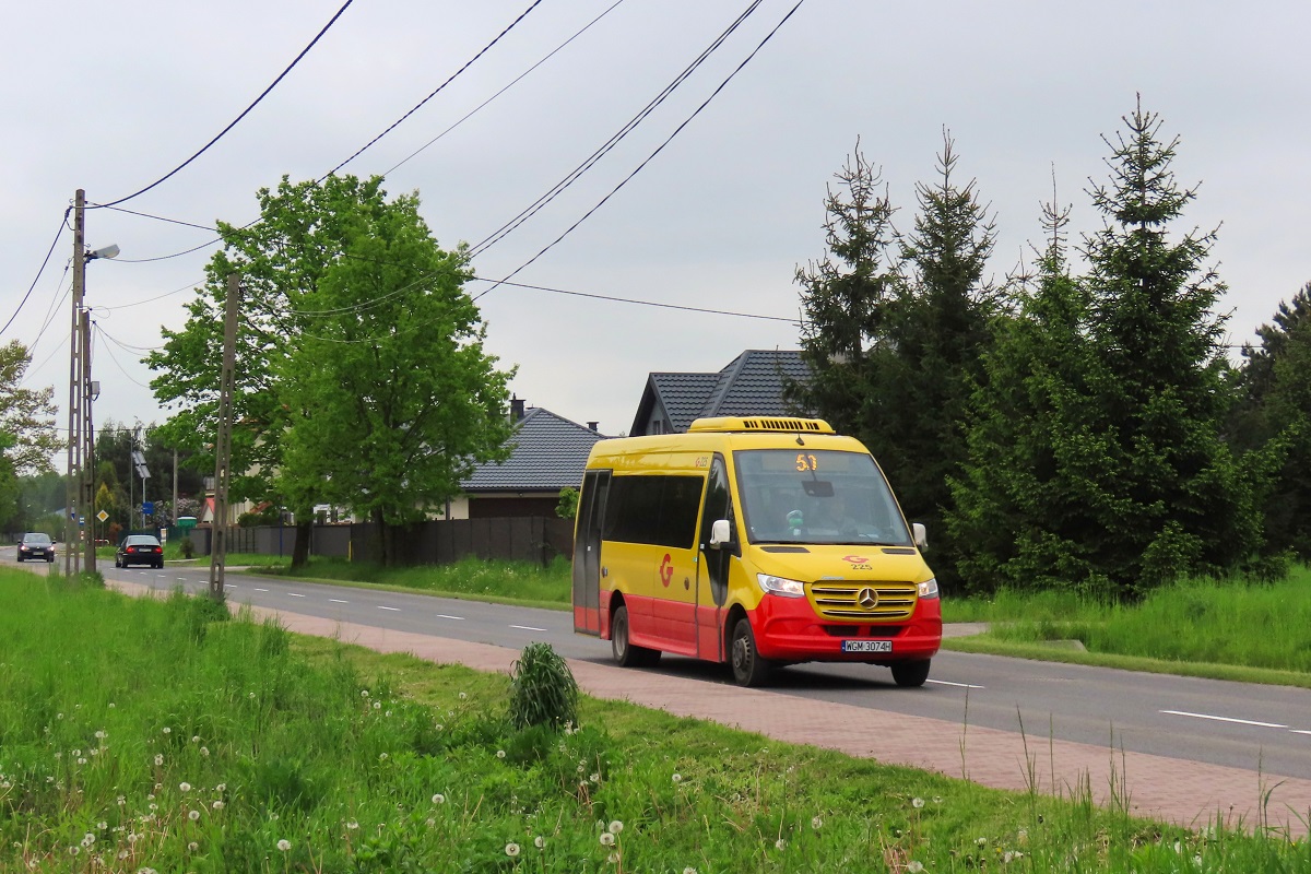 225
Sprinter jedzie jako kurs 203 linii numer 50: KsiÄĹźenice SzkoĹa (13:50)-Grodzisk Maz. Dw. PKP (14:06)-KsiÄĹźenice SzkoĹa (14:41). 
