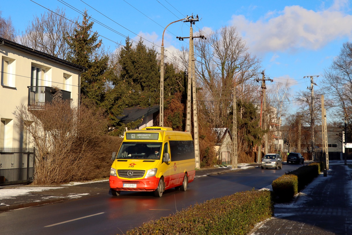 248
Sprinter jedzie jako kurs linii numer 63: Grodzisk Maz. Dw. PKP (11:35)-Warszawa P+R Al. Krakowska (12:42). 
