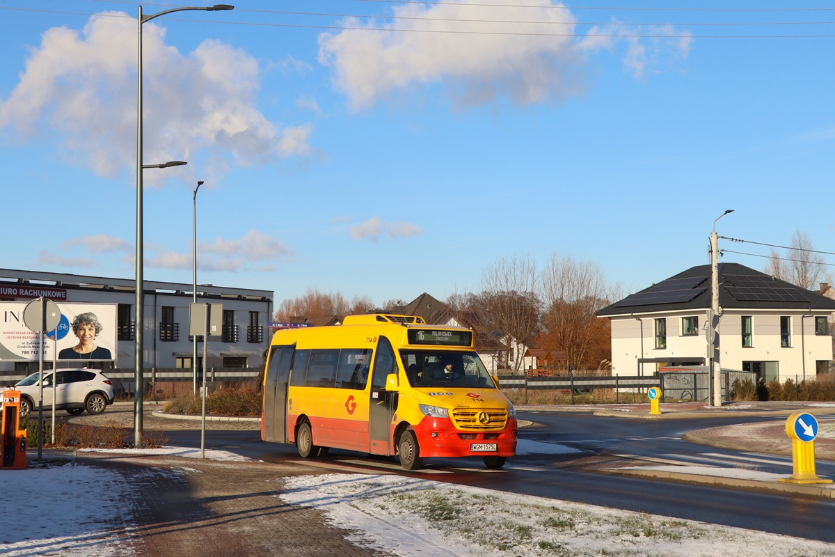 714
Sprinter jedzie jako kurs linii numer 16: Grodzisk Maz. Szpital (12:25)-MilanĂłwek Zaciszna (13:07).
