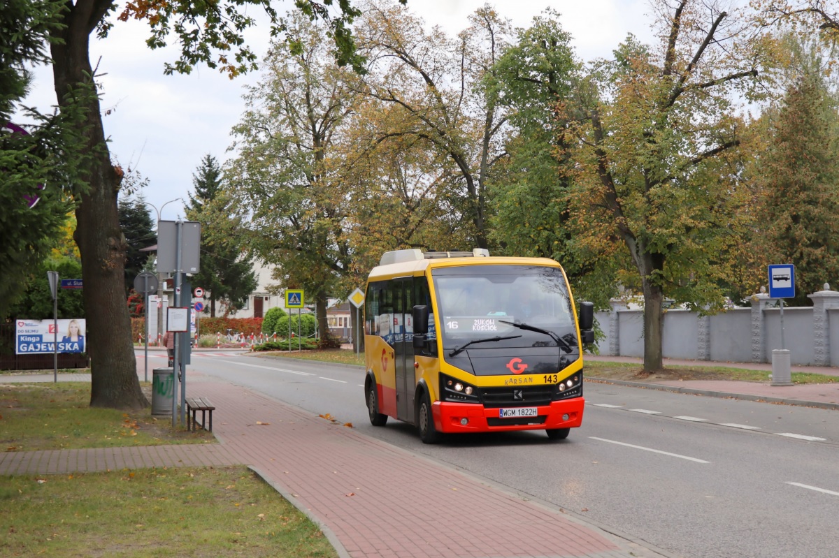 143 (22127)
Karsan mija przystanek âGrodzisk Maz. RadoĹska WKD 01â jadÄc jako kurs 405 linii numer 16: Grodzisk Maz. Szpital (14:40)-ĹťukĂłw KoĹciĂłĹ (15:45). Pozdrowienia dla Kierowcy! 
