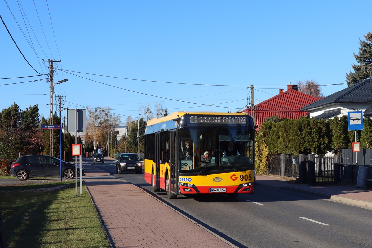 905 (24085)
Solaris mija przystanek âOdrano-Wola SĹodka 02â jadÄc jako kurs linii specjalnej C1: SzczÄsne Cmentarz (12:50)-Grodzisk Maz. Teligi (13:11)-SzczÄsne Cmentarz (13:35). 
Słowa kluczowe: WĹ2024