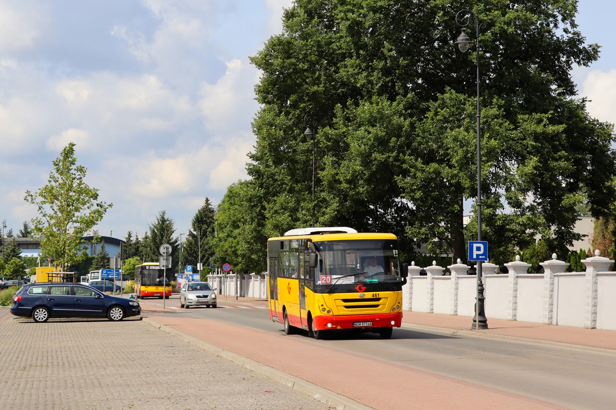 461 (21017)
ZAZ jedzie jako kurs linii numer 20: Grodzisk Maz. Szpital (10:05)-Kaski DwĂłr (10:55). W tle widoczny jest ZAZ A10C3A #185 (22031) jadÄcy jako kurs linii numer 17: Grodzisk Maz. Szpital (10:05)-OtrÄbusy WKD (11:01). Pozdrowienia dla KierowcĂłw obu wozĂłw!
