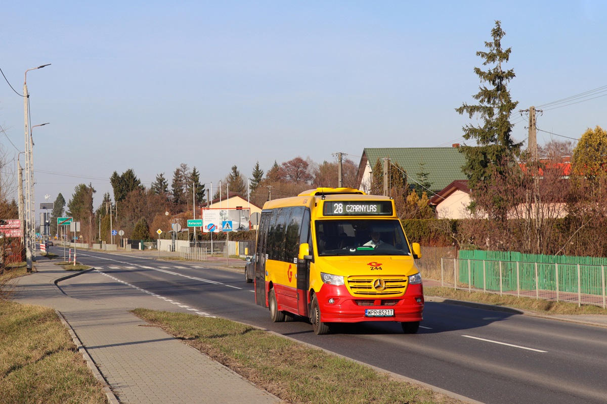 244
Sprinter jedzie jako kurs linii numer 28: Grodzisk Maz. Dw. PKP (13:50)-Czarny Las Platanowa (14:14)-Grodzisk Maz. Dw. PKP (14:43). 
