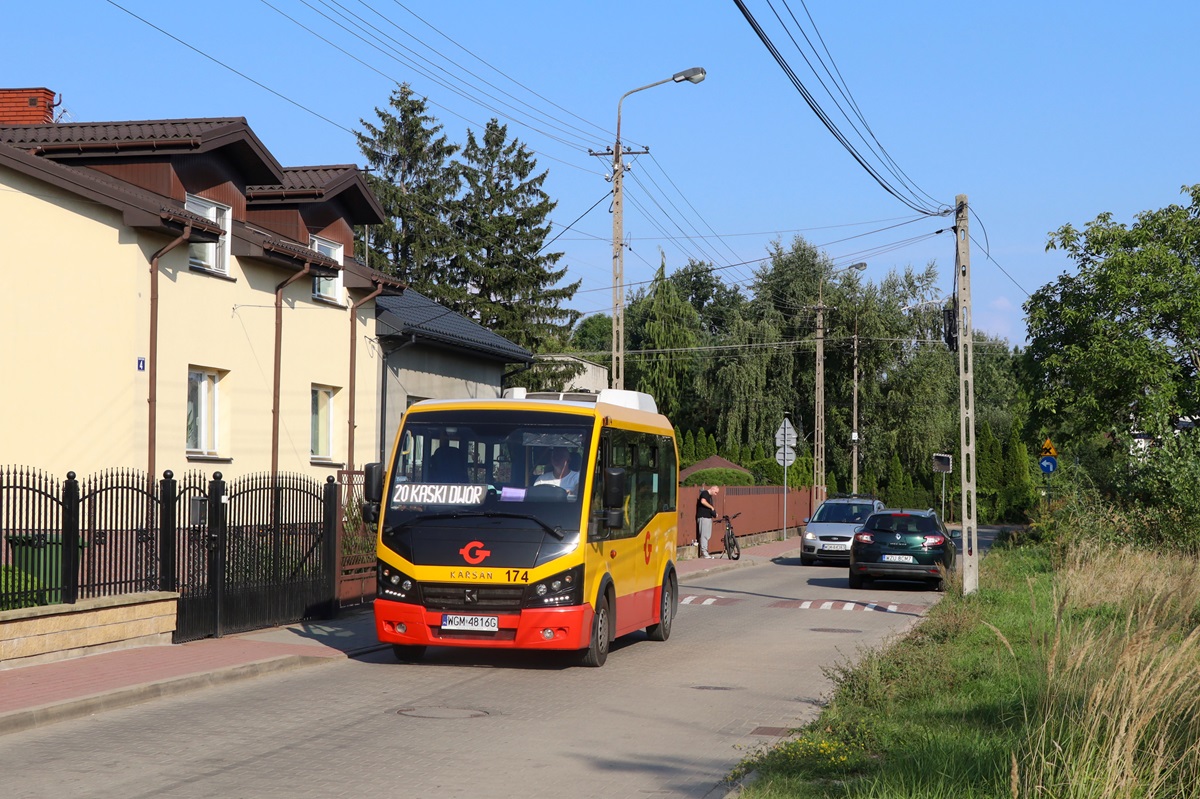 174 (22060)
Karsan jedzie jako kurs linii numer 20: Grodzisk Maz. Szpital (16:05)-Kaski DwĂłr (17:04). 
