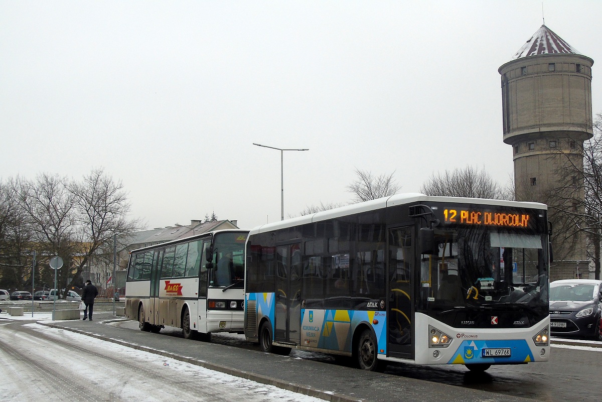 WL 6976K
Karsan zakoĹczyĹ obsĹugÄ kursu linii M2 w relacji MiĹsk Mazowiecki Plac Dworcowy (9:00)-MiĹsk Mazowiecki Plac Dworcowy (9:22) p. MiĹsk Mazowiecki DÄbrĂłwki (9:12). NastÄpnie pojedzie w obsĹudze kursu linii numer M2 w relacji MiĹsk Mazowiecki Plac Dworcowy (9:30)-MiĹsk Mazowiecki Plac Dworcowy (9:52) p. MiĹsk Mazowiecki DÄbrĂłwki (9:42). 
