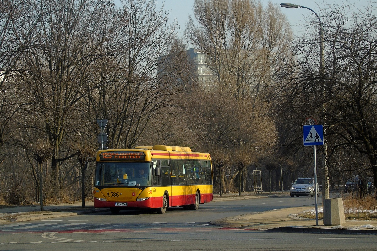 A586
Scania zaraz zakoĹczy obsĹugÄ kursu linii numer 123 w relacji Dw. Wschodni-Kijowska (11:51)-Dw. Wschodni-Lubelska (12:39). 
