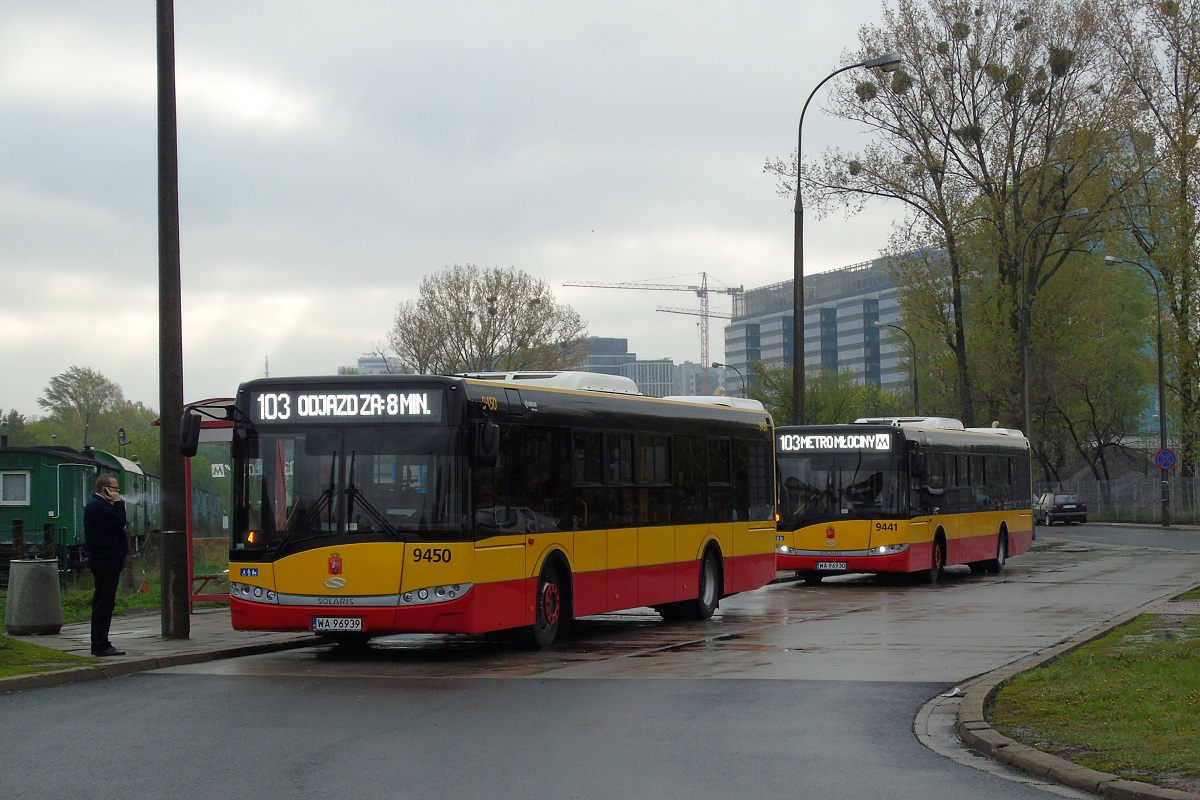 9450
Solaris #9450 zakoĹczyĹ obsĹugÄ kursu linii numer 103 w relacji Metro MĹociny (6:23)-Dw. Zachodni-Tunelowa (7:00). NastÄpnie pojedzie w obsĹudze kursu linii numer 103 w relacji Dw. Zachodni-Tunelowa (7:14)-Metro MĹociny (7:55). Za nim stoi Solaris #9441 ktĂłry przyjechaĹ sĹuĹźbowo by obsĹuĹźyÄ kurs linii numer 103 w relacji Dw. Zachodni-Tunelowa (7:06)-Metro MĹociny (7:46). 
