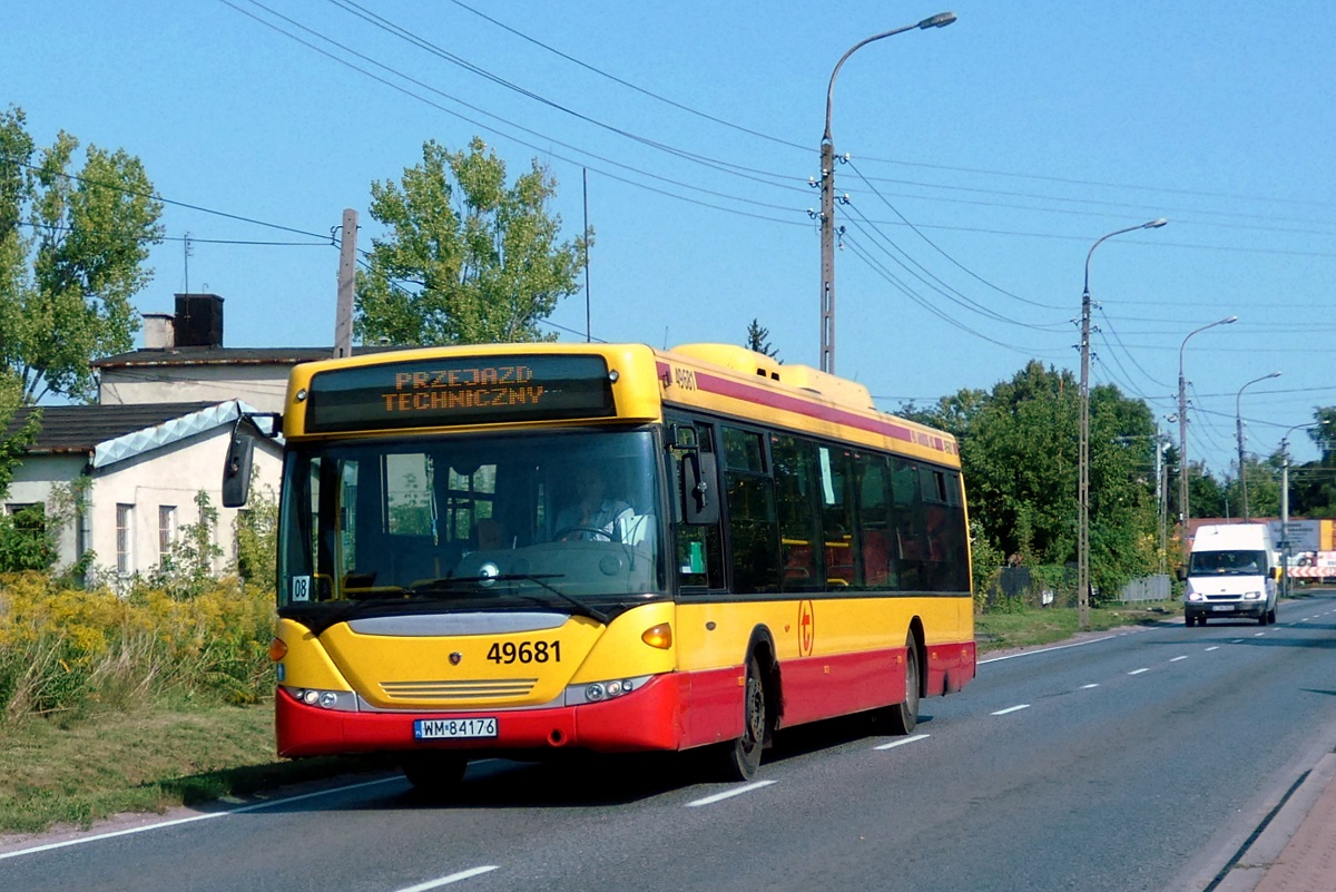 49681 (80304)
Scania jedzie sĹuĹźbowo z Warszawy (gdzie zakoĹczyĹa obsĹugÄ brygady 08/717) do grodziskiej bazy PKS Grodzisk na przeglÄd na linii diagnostycznej. 

