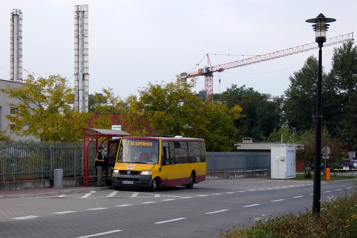 30024
ProCity stoi na pÄtli przy Szpitalu Zachodnim by rozpoczÄÄ obsĹugÄ kursu "25" linii numer 7 w relacji Grodzisk Maz. Szpital (16:55)-Grodzisk Maz. Szpital (17:29) p. Grodzisk Maz. Os. Teligi (17:13). 
