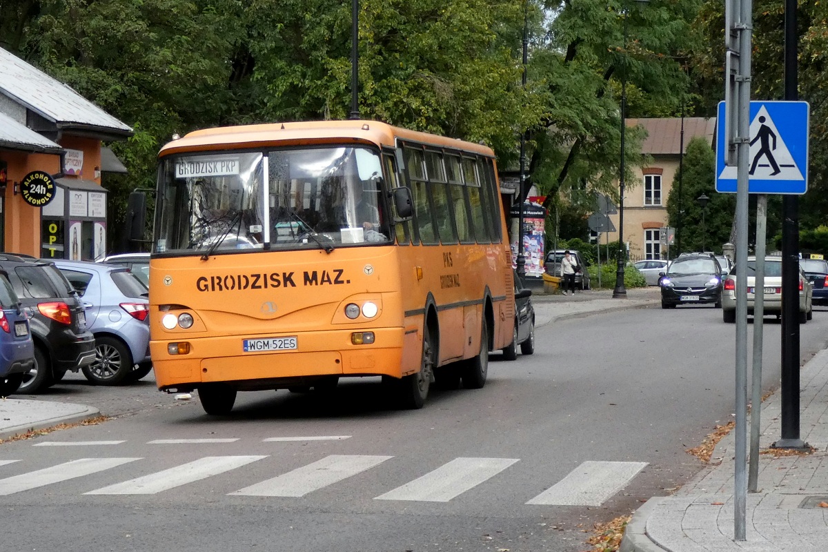 40135
HadziewiÄtka jedzie w obsĹudze kursu "26" linii podmiejskiej w relacji MszczonĂłw Rynek (16:00)-Grodzisk Maz. Dw. PKP (16:33). 
Słowa kluczowe: H9-21