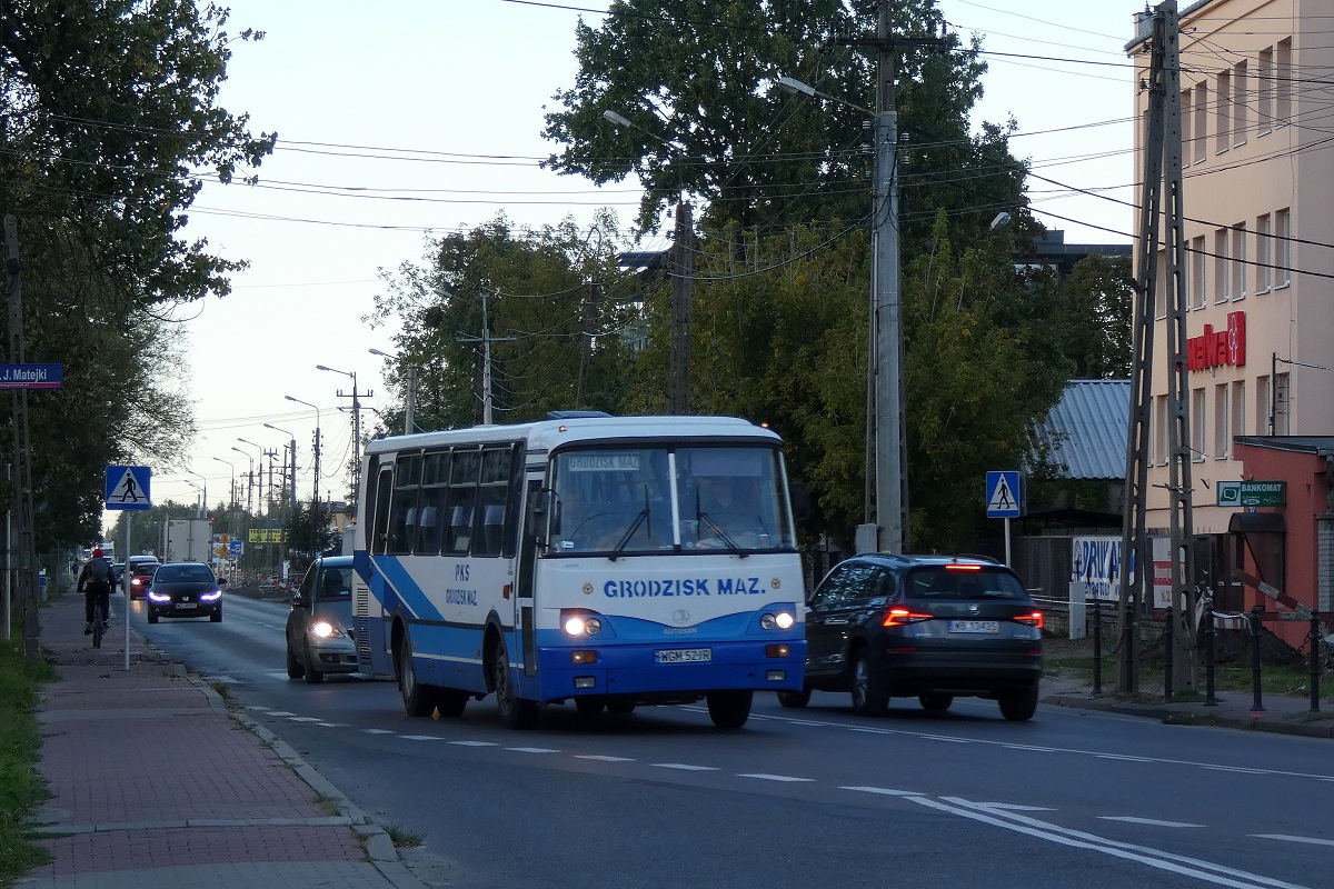 60534
HadziewiÄtka jedzie w obsĹudze kursu "372" linii podmiejskiej w relacji PĹock d.a. (14:00)-Grodzisk Mazowiecki Dw. PKP (17:24). Z poczÄtkiem paĹşdziernika, kurs zostaĹ przez PKS zlikwidowany. ByĹ to takĹźe jeden z najdĹuĹźszych kursĂłw w sieci PKS Grodzisk Mazowiecki. 
Słowa kluczowe: H9-21