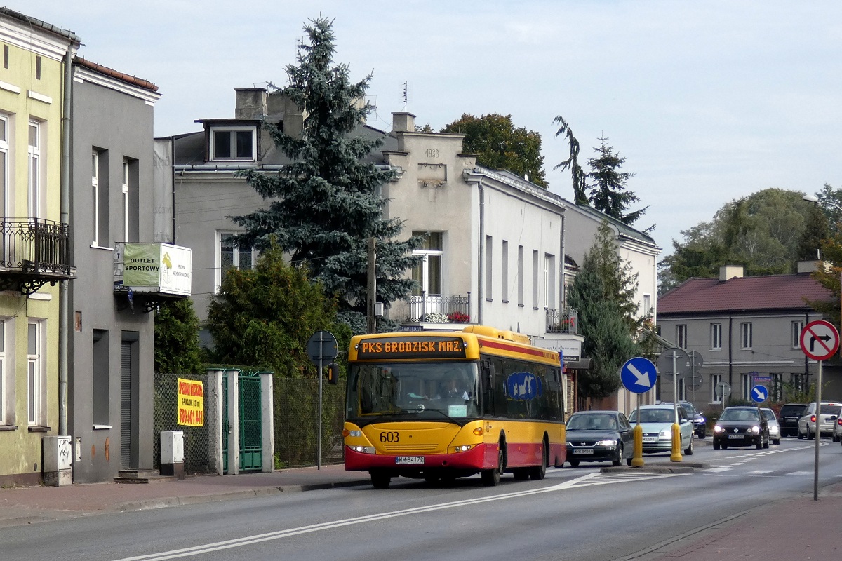 80303
Scania (ex. A603) jedzie w obsĹudze kursu "4918" linii podmiejskiej w relacji Janki Auchan (12:50)-Grodzisk Mazowiecki KiliĹskiego/Sienkiewicza (13:37). 

