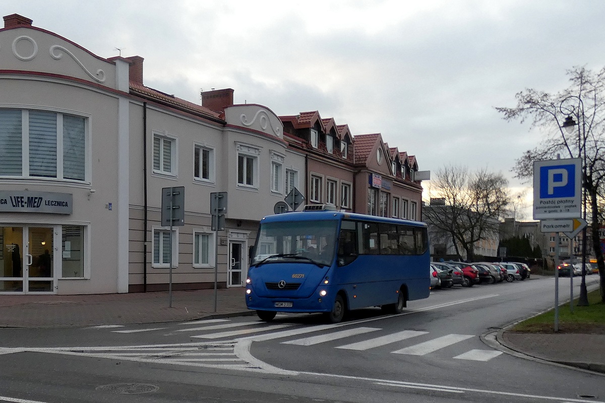 90106 (60271)
Solina jedzie w obsĹudze opĂłĹşnionego o ok. 10 minut kursu â5584â linii numer 10 w relacji Grodzisk Maz. Szpital (14:30)-KsiÄĹźenice Marylskiego (15:12). WĂłz planowo w chwili obecnej jest przydzielony do linii L29. TrochÄ dziwi mnie wypuszczanie takich dziwadeĹ w ostatnim czasie w Grodzisku biorÄc pod uwagÄ fakt Ĺźe na grodziskiej bazie PKS-u stoi ponad 10 nieuĹźywanych Scanii, ktĂłre sÄ nieuĹźywane po zakoĹczeniu pracy w sieci ZTM. 
Słowa kluczowe: DziwadĹo