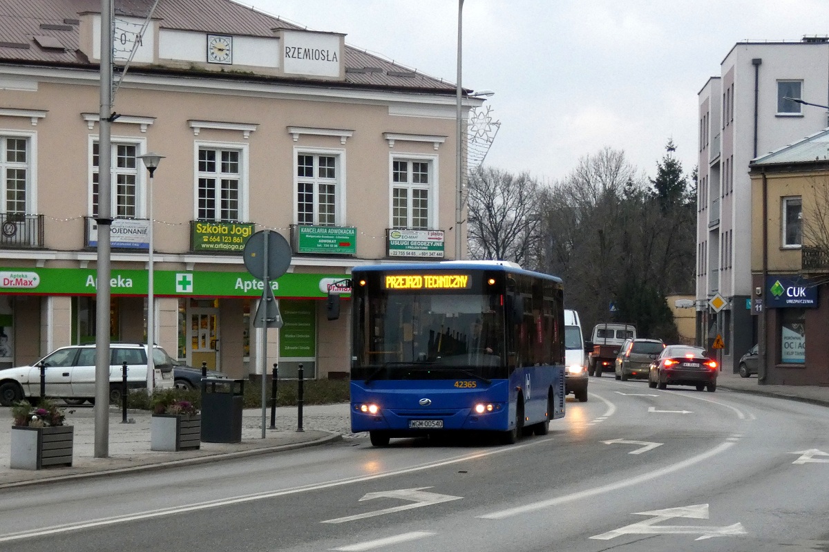 42365 (60011)
ZAZ jedzie z grodziskiej do pruszkowskiej zajezdni PKS Grodzisk. Od 17 grudnia, grodziski PKS jako podwykonawca Stalko, obsĹuguje linie L-1 i L-4 powyĹźszym taborem. 
