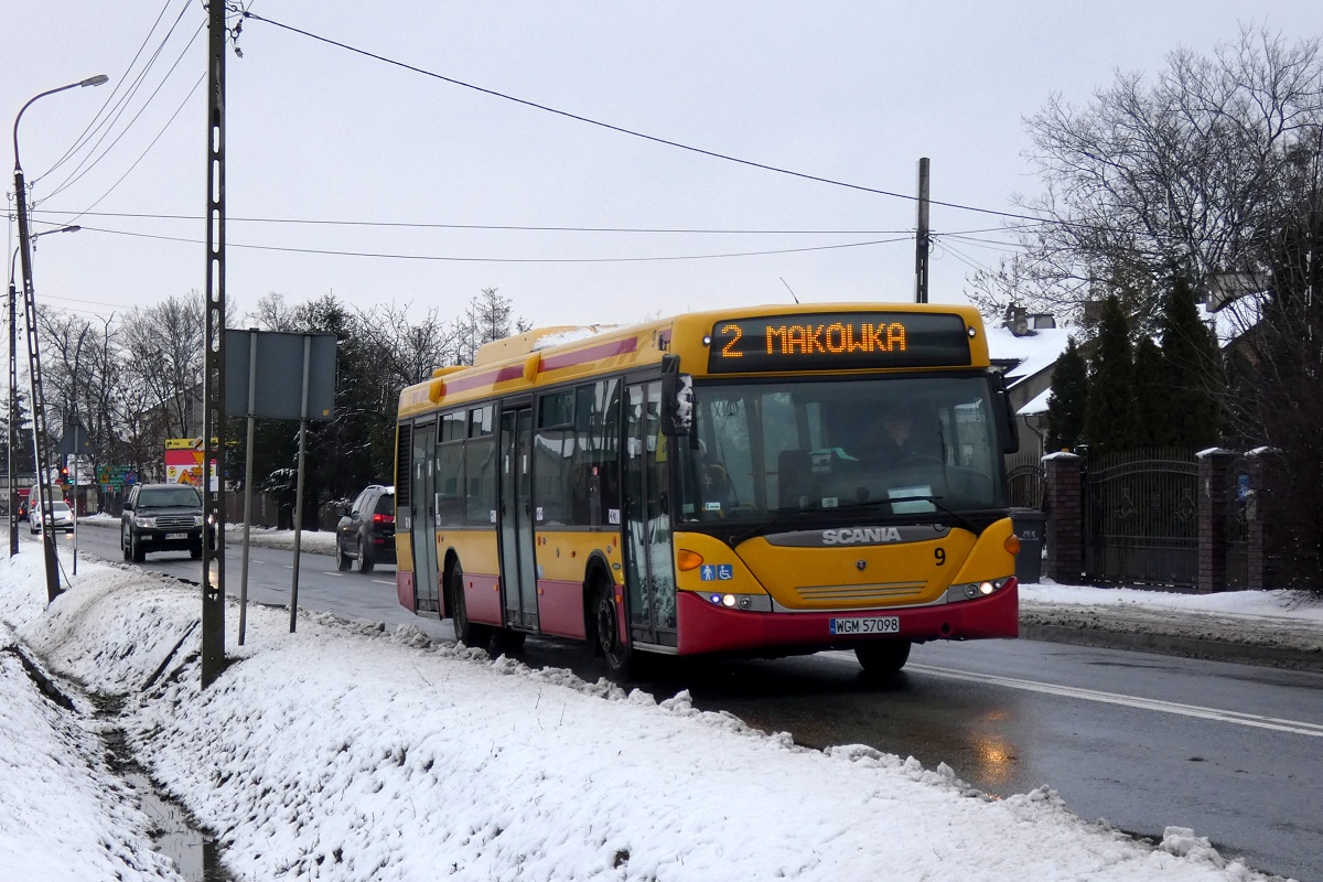 80261
Scania (ex. 49659, ex. A561) jedzie w obsĹudze kursu â5121â linii numer 2 w relacji SiestrzeĹ (11:55)-MakĂłwka (12:32). 
W ostatnim czasie PKS zaczyna wykupywaÄ na wĹasnoĹÄ Scanie stÄd zmiana rejestracji na WGM. 
