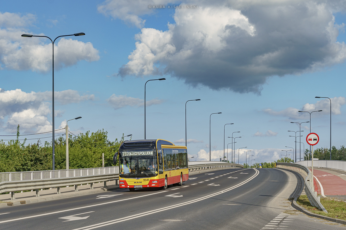 9545
Serdeczne pozdrowienia dla ĹwieĹźo upieczonego kierowcy i towarzysza wyprawy :)
Słowa kluczowe: sulk