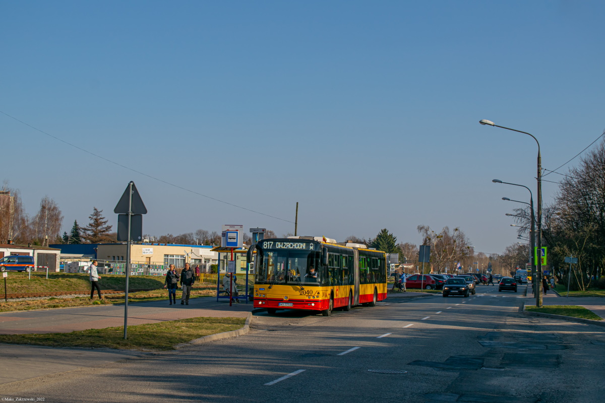 2040
Debiut linii na galerii.
Słowa kluczowe: DziwadĹo