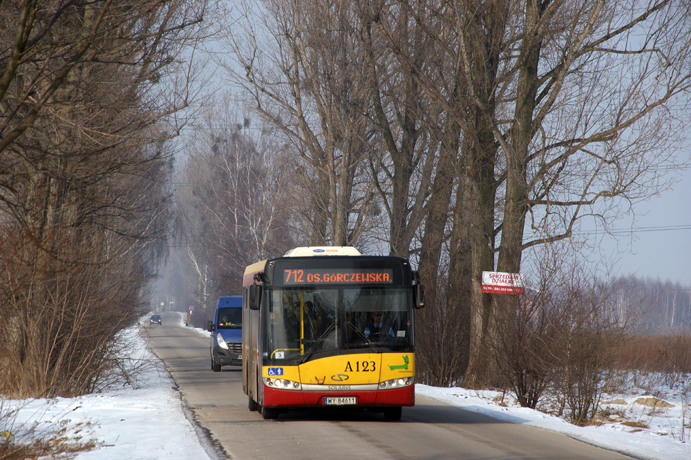 A123
Linia 712 zmierza w kierunku pÄtli os. GĂłrczewska. Obecnie jej trasa nie obejmuje juĹź osiedli w Lipkowie i Zielonkach.
PodziÄkowania dla IK i JM.
Słowa kluczowe: MOBSU12_1